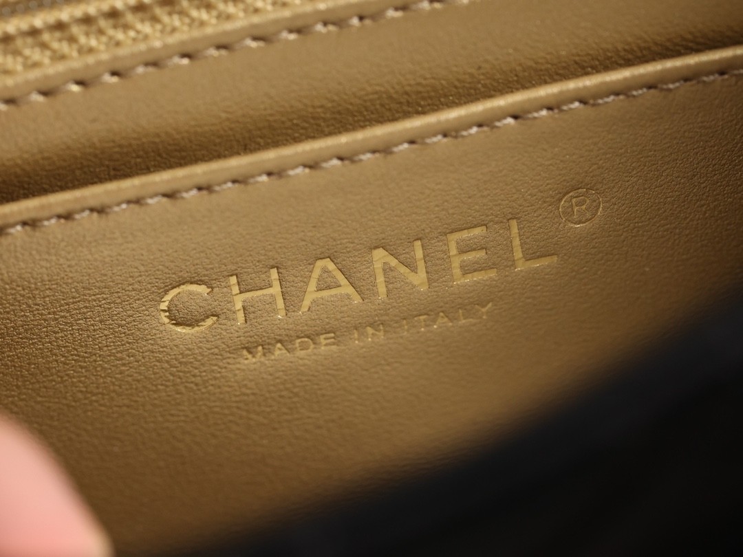 How good quality is a Shebag Chanel Classic flap mini bag of lambskin with golden ball（2023 Week 35）-Online obchod s falošnou taškou Louis Vuitton najvyššej kvality, replika značkovej tašky ru