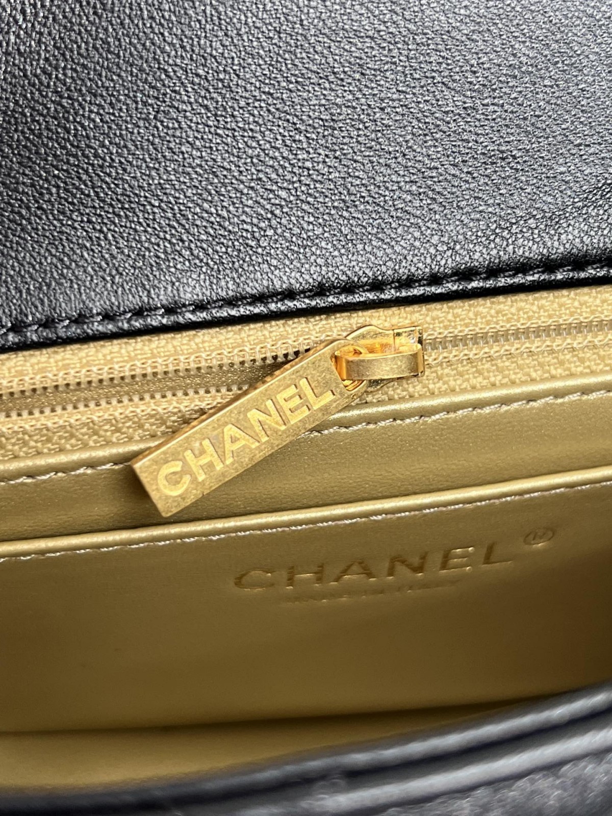 How good quality is a Shebag Chanel Classic flap mini bag of lambskin with golden ball（2023 Week 35）-最好的質量假路易威登包網上商店，複製設計師包 ru