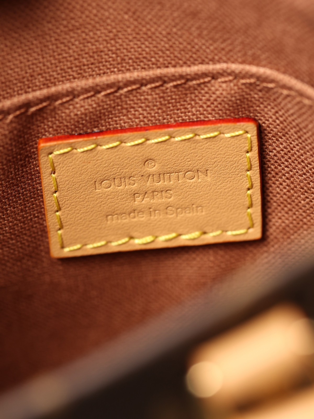 How good quality is a Shebag Louis Vuitton PETIT SAC PLAT bag（2023 udpated）-Шилдэг чанарын хуурамч Louis Vuitton цүнх онлайн дэлгүүр, Replica дизайнер цүнх ru