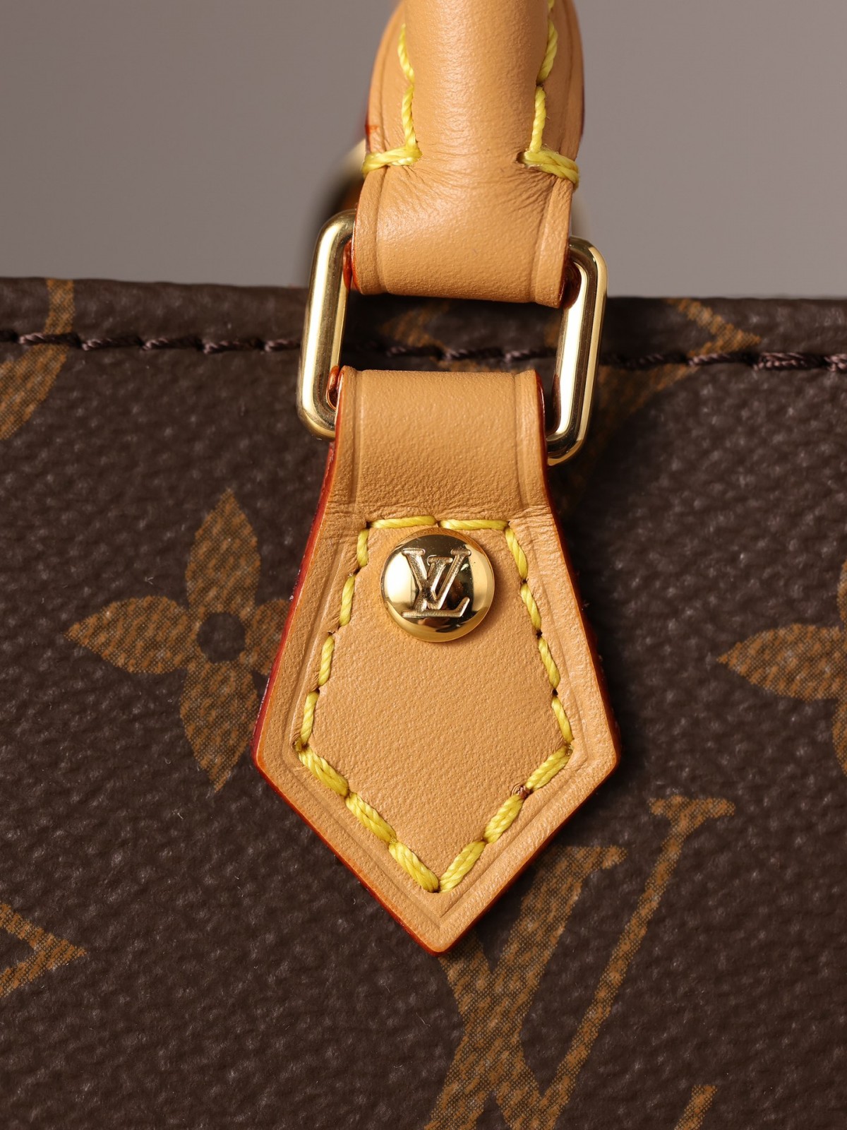 How good quality is a Shebag Louis Vuitton PETIT SAC PLAT bag（2023 udpated）-Botiga en línia de bosses falses de Louis Vuitton de millor qualitat, rèplica de bosses de disseny ru