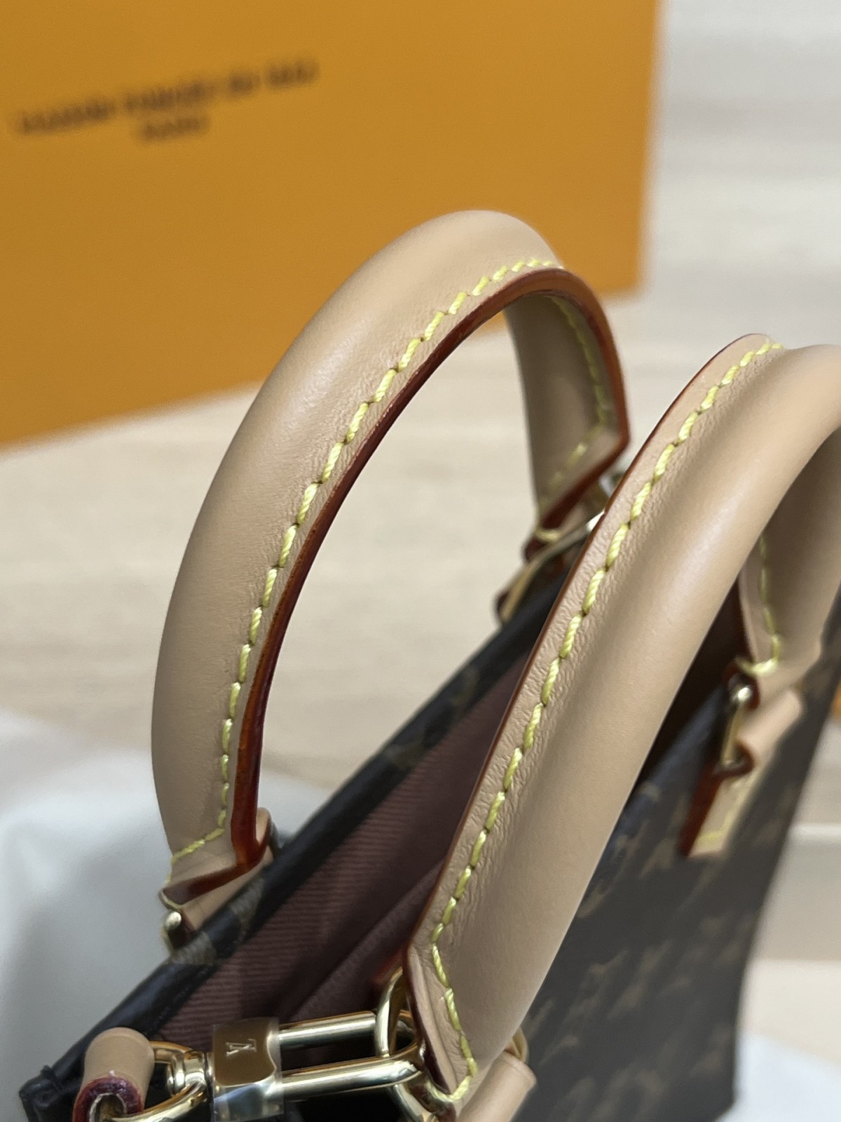 How good quality is a Shebag Louis Vuitton PETIT SAC PLAT bag（2023 udpated）-Botiga en línia de bosses falses de Louis Vuitton de millor qualitat, rèplica de bosses de disseny ru