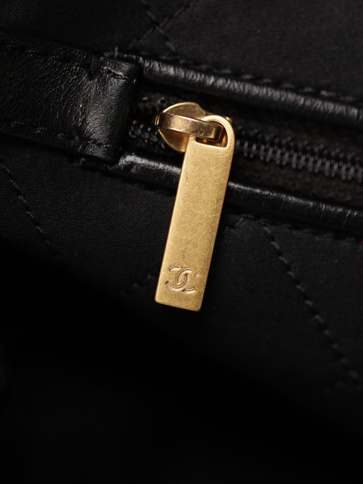 What is highest quality Chanel 22 bag looks like？（2023 Week 37）-Dyqani në internet i çantave të rreme Louis Vuitton me cilësi më të mirë, çanta modeli kopje ru