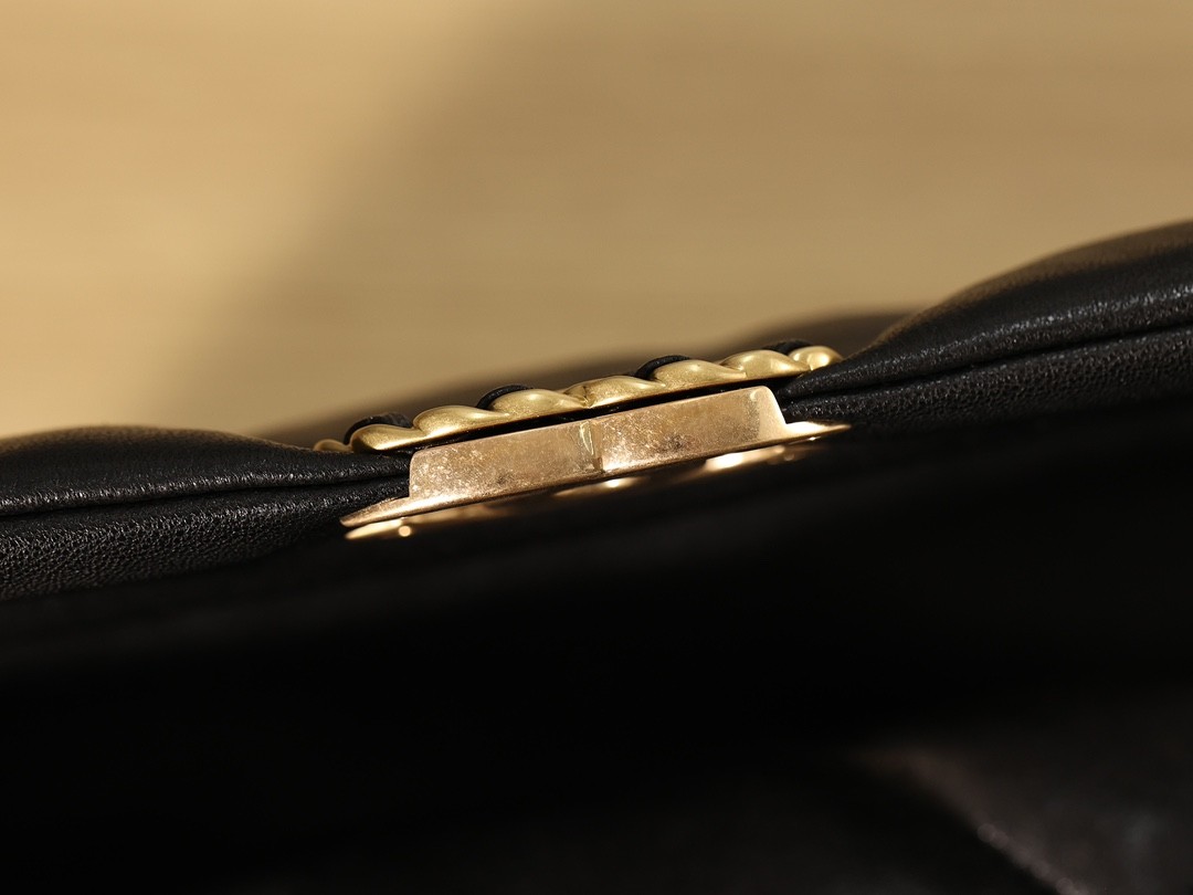 How good quality is a Shebag Chanel 19 bag？（2023 Week 40）-Najlepsza jakość fałszywych torebek Louis Vuitton Sklep internetowy, projektant repliki torebki ru