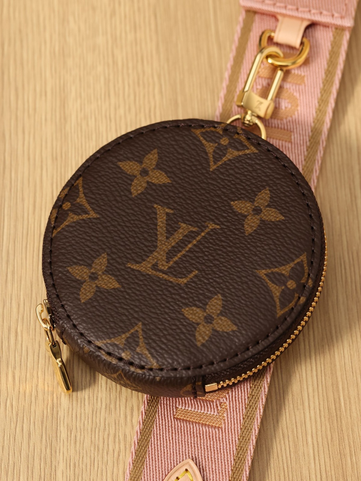 How good quality is a Shebag Louis Vuitton Multi Pochette bag? (2023 Week 42)-Dyqani në internet i çantave të rreme Louis Vuitton me cilësi më të mirë, çanta modeli kopje ru