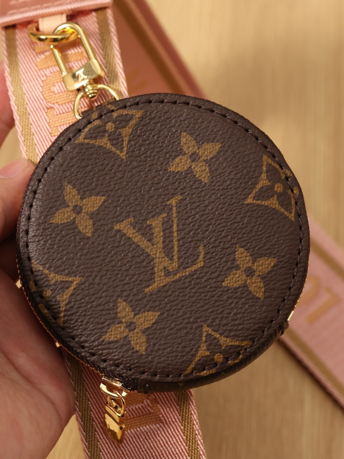 How good quality is a Shebag Louis Vuitton Multi Pochette bag? (2023 Week 42)-Loja online de bolsa Louis Vuitton falsa de melhor qualidade, bolsa de designer de réplica ru