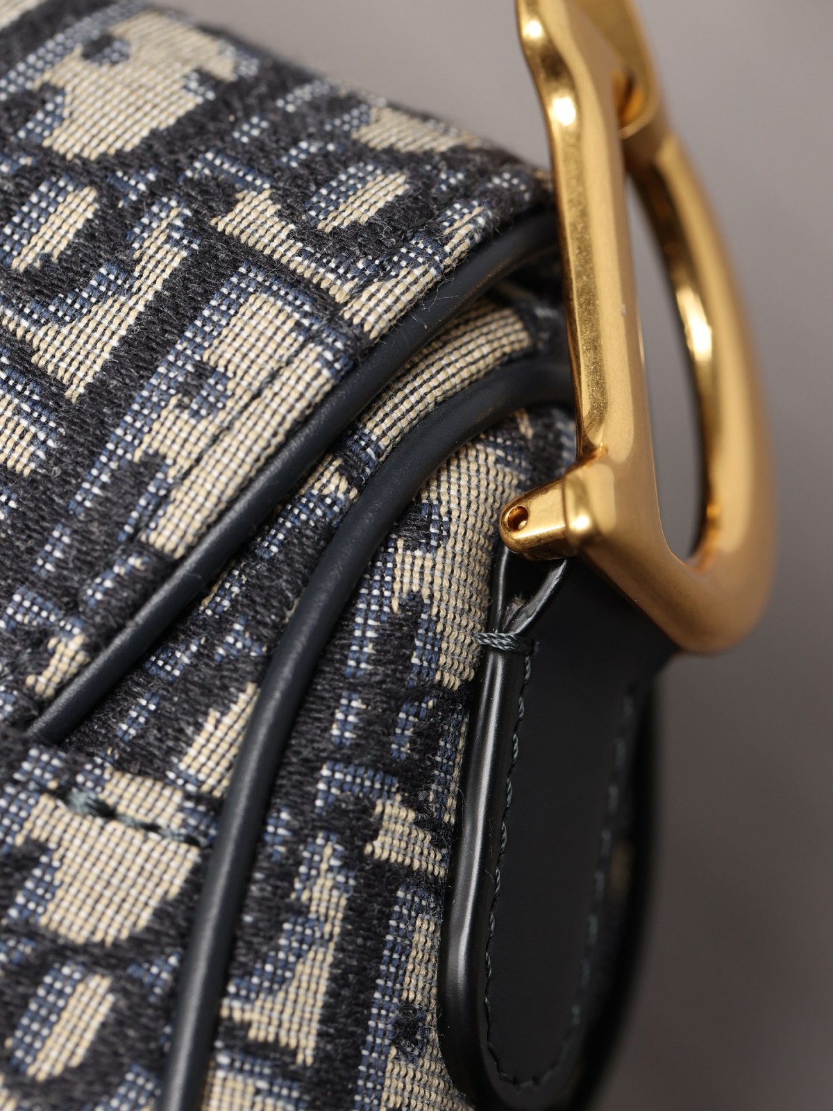 How good quality is a Shebag Dior Saddle bag and Montaigne 30 bag? (2023 Week 42)-Paras laatu väärennetty Louis Vuitton laukku verkkokauppa, replika suunnittelija laukku ru