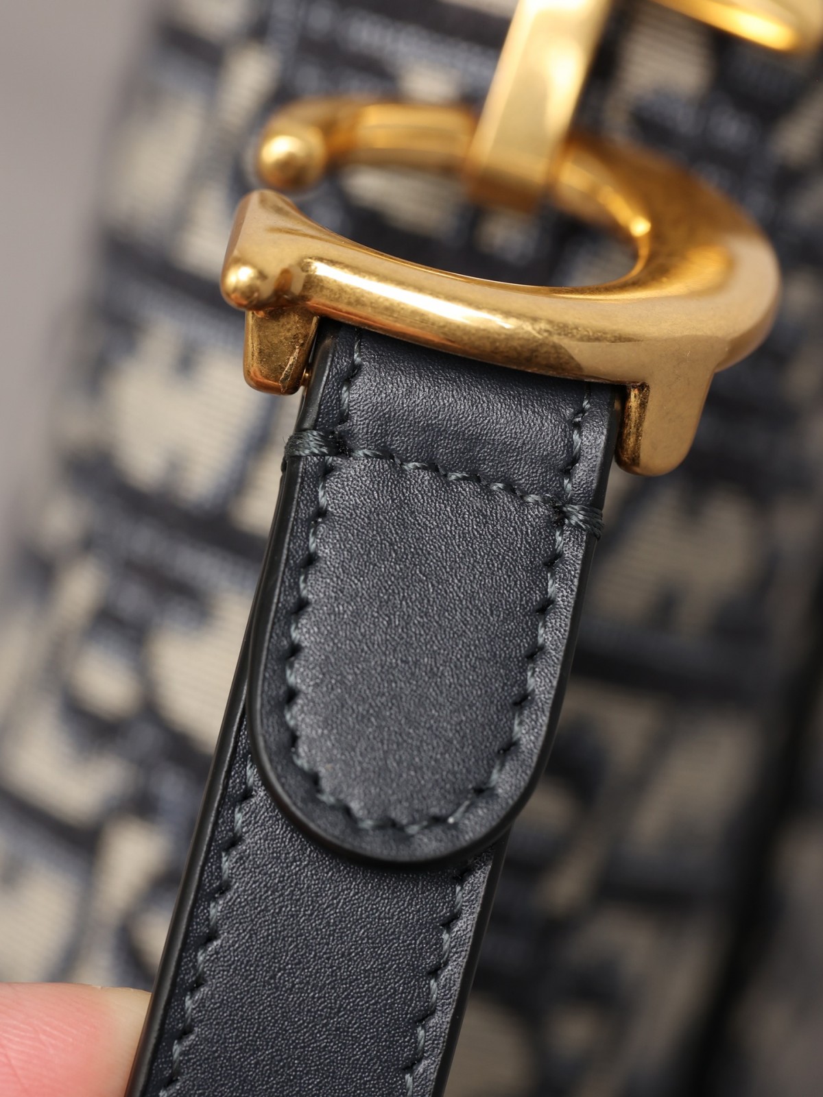 How good quality is a Shebag Dior Saddle bag and Montaigne 30 bag? (2023 Week 42)-Kedai Dalam Talian Beg Louis Vuitton Palsu Kualiti Terbaik, Beg reka bentuk replika ru