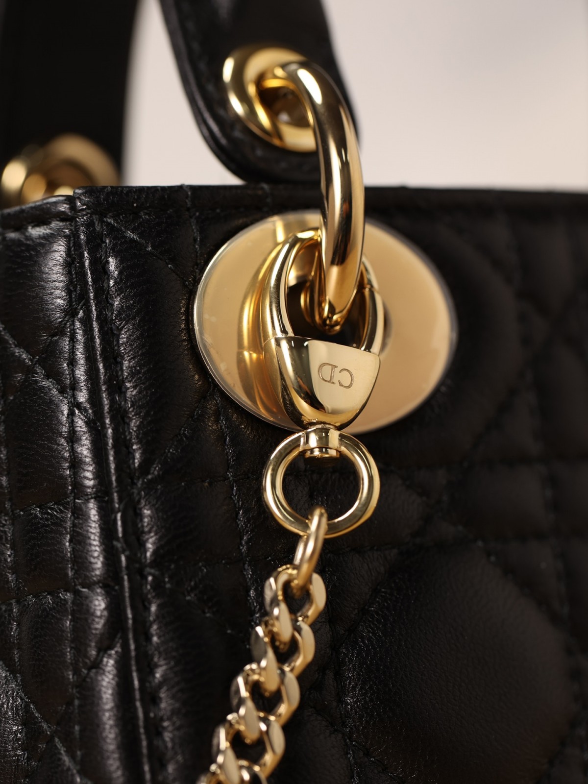 How good quality is a Shebag Lady Dior bag? (2023 Week 42)-Botiga en línia de bosses falses de Louis Vuitton de millor qualitat, rèplica de bosses de disseny ru
