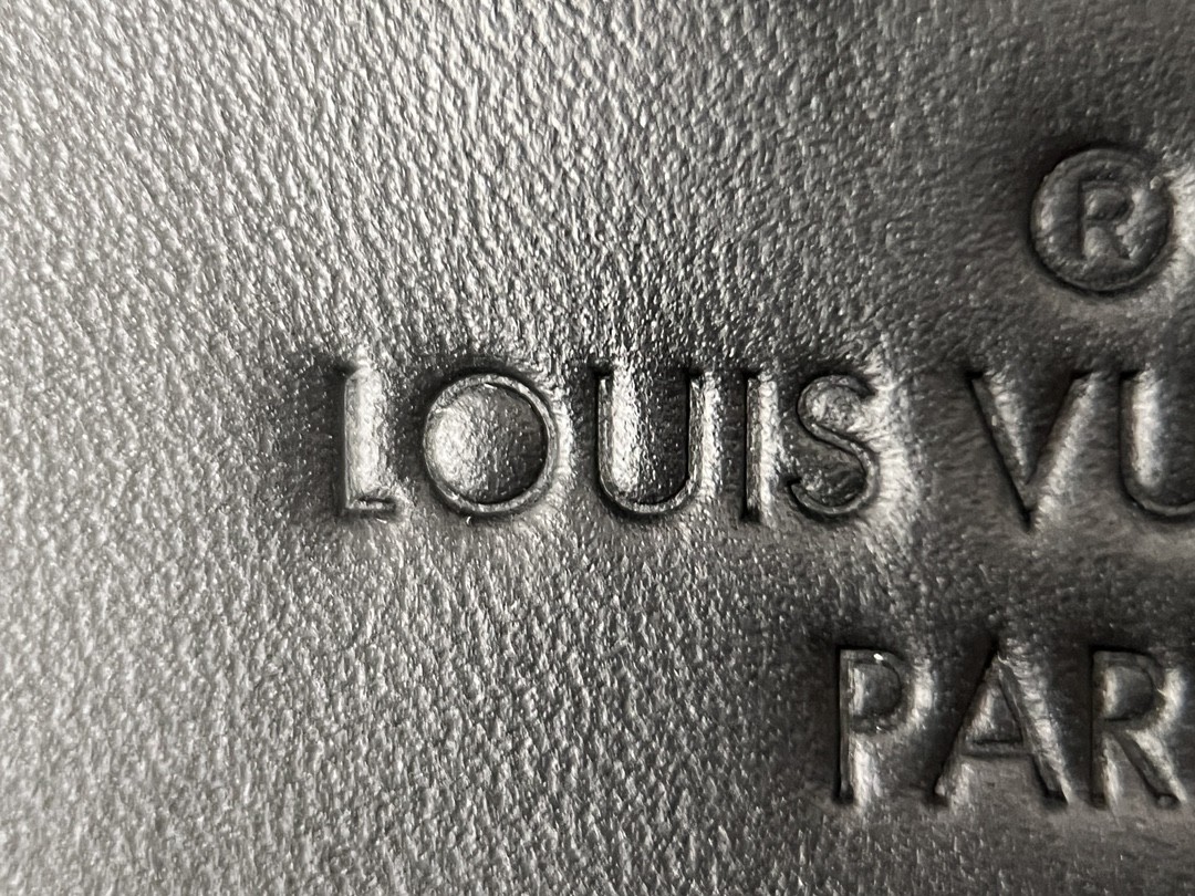 The Louis Vuitton Christopher Backpack: A Remarkable Replication by Shebag Company (2023 Week 43)-Tienda en línea de bolsos Louis Vuitton falsos de la mejor calidad, réplica de bolsos de diseño ru