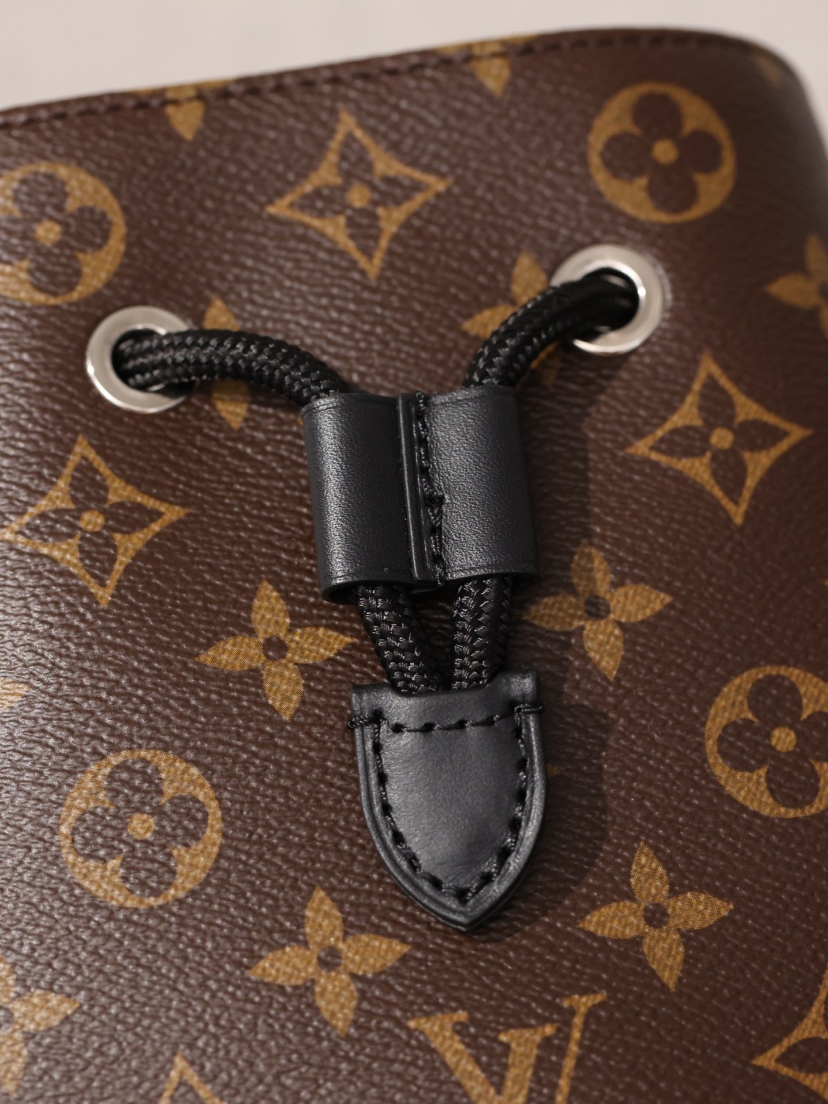 The Louis Vuitton Christopher Backpack: A Remarkable Replication by Shebag Company (2023 Week 43)-Шилдэг чанарын хуурамч Louis Vuitton цүнх онлайн дэлгүүр, Replica дизайнер цүнх ru
