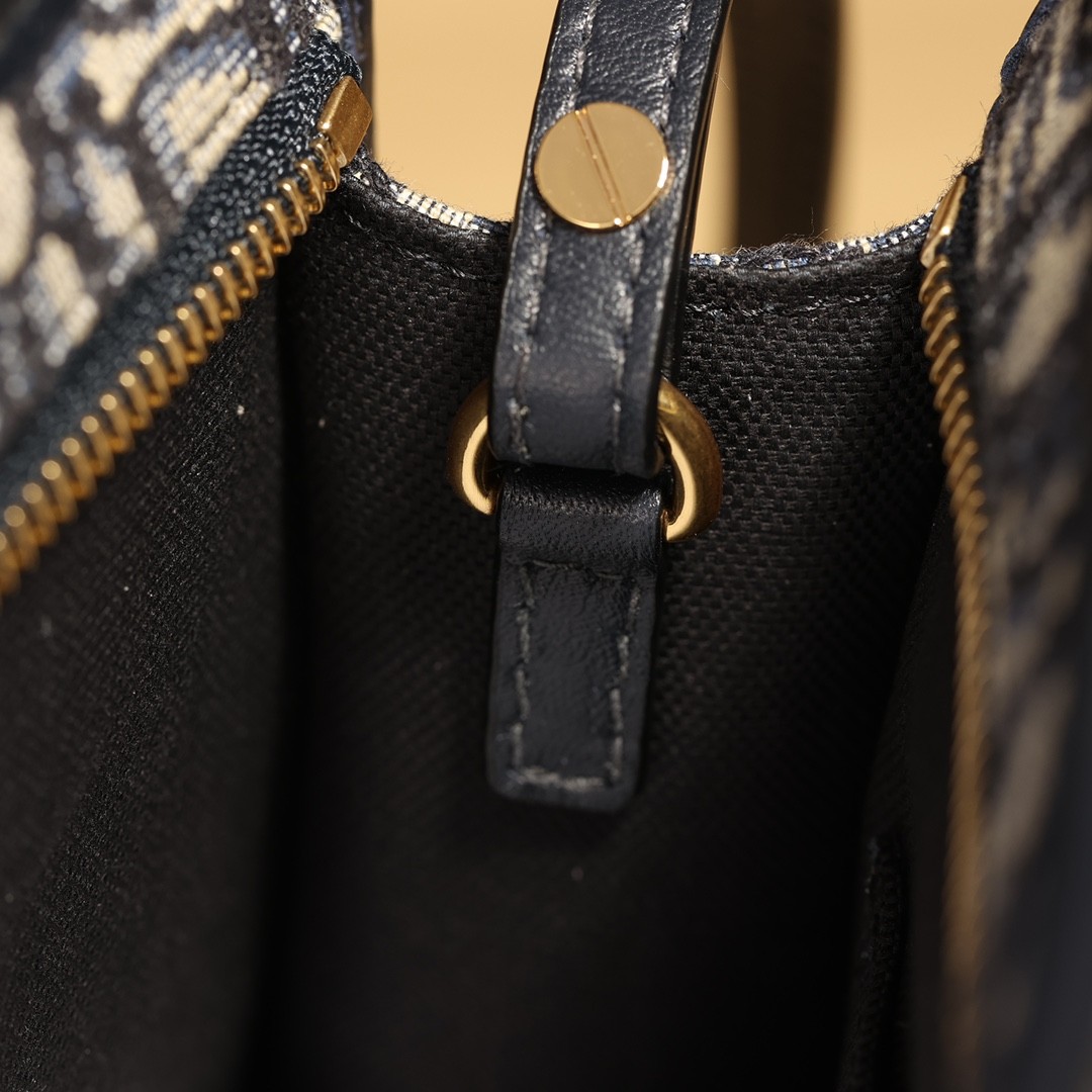 How good quality is Shebag Dior 30 Montaigne Pouch bag?(2023 Week 43)-ຄຸນະພາບທີ່ດີທີ່ສຸດ Fake Louis Vuitton Bag Online Store, Replica designer bag ru