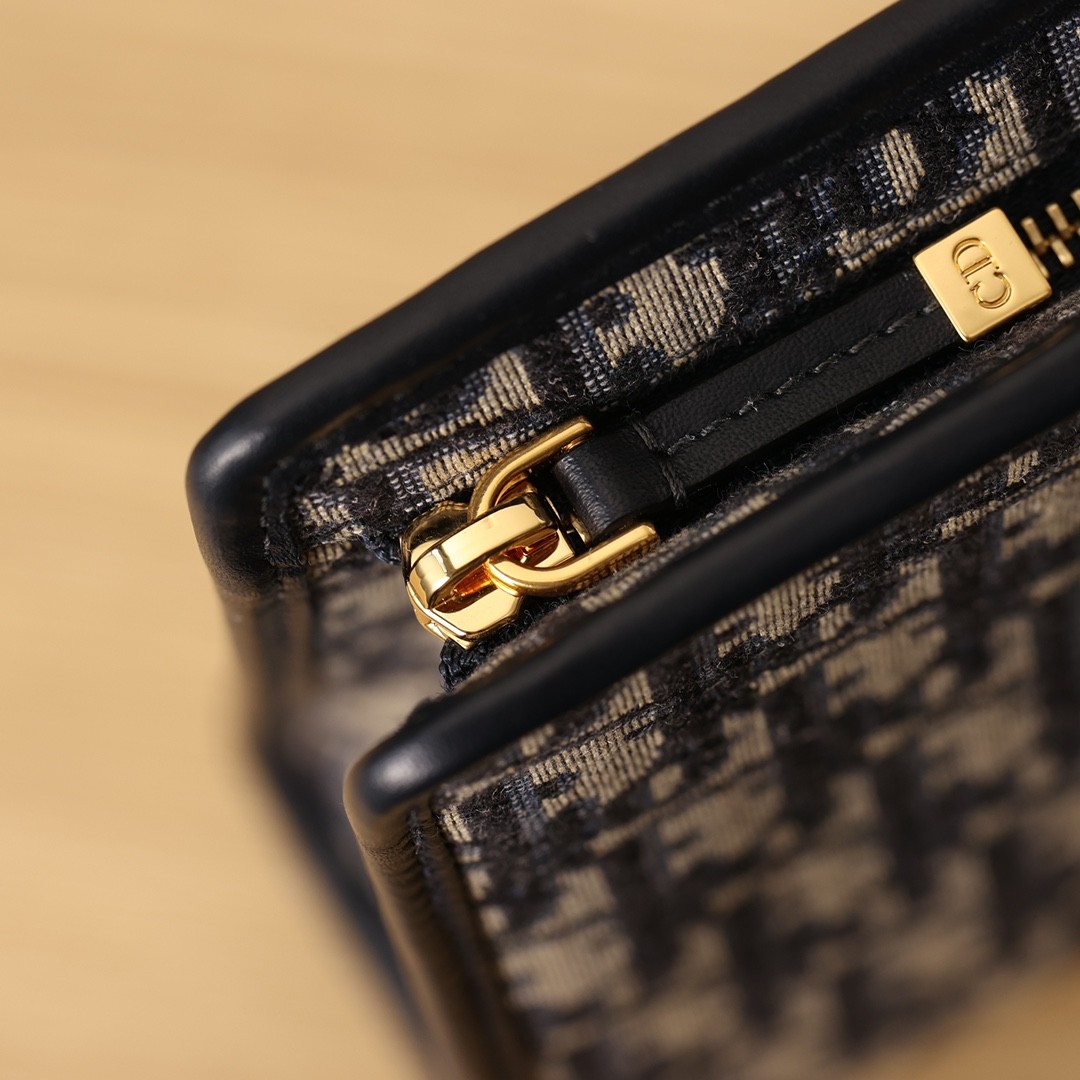 How good quality is Shebag Dior 30 Montaigne Pouch bag?(2023 Week 43)-Интернет-магазин поддельной сумки Louis Vuitton лучшего качества, копия дизайнерской сумки ru