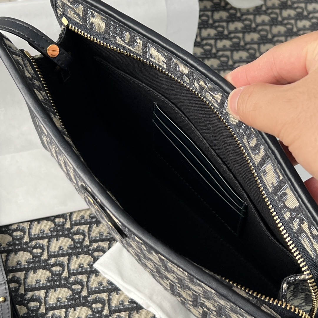 How good quality is Shebag Dior 30 Montaigne Pouch bag?(2023 Week 43)-Best Quality Fake designer Bag Review, Replica designer bag ru