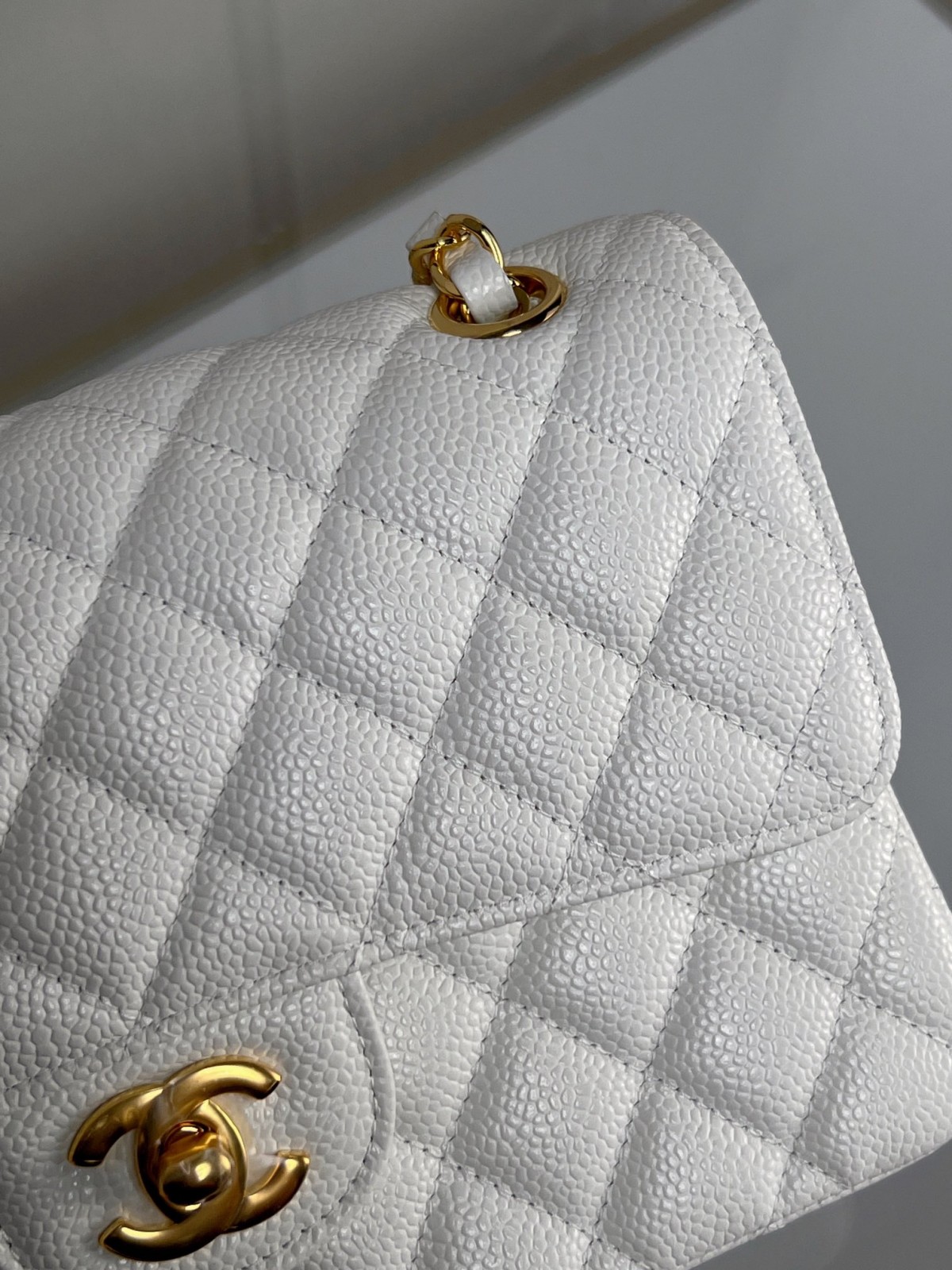 How good quality is a Shebag White Chanel Classic flap bag with gold and caviar leather（2023 Week 43）-ਵਧੀਆ ਕੁਆਲਿਟੀ ਨਕਲੀ ਲੁਈਸ ਵਿਟਨ ਬੈਗ ਔਨਲਾਈਨ ਸਟੋਰ, ਰਿਪਲੀਕਾ ਡਿਜ਼ਾਈਨਰ ਬੈਗ ru