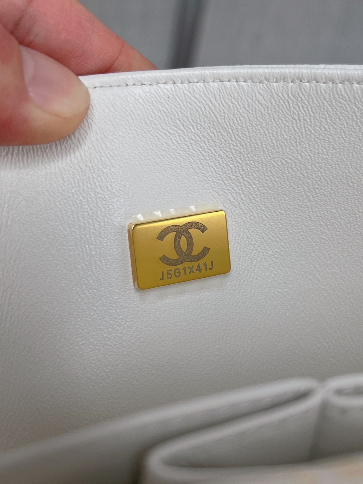 How good quality is a Shebag White Chanel Classic flap bag with gold and caviar leather（2023 Week 43）-ਵਧੀਆ ਕੁਆਲਿਟੀ ਨਕਲੀ ਲੁਈਸ ਵਿਟਨ ਬੈਗ ਔਨਲਾਈਨ ਸਟੋਰ, ਰਿਪਲੀਕਾ ਡਿਜ਼ਾਈਨਰ ਬੈਗ ru