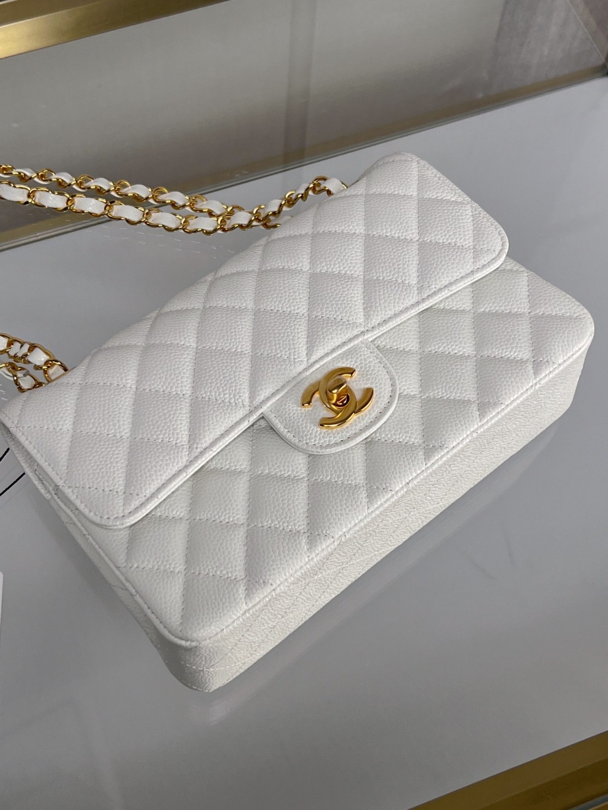 How good quality is a Shebag White Chanel Classic flap bag with gold and caviar leather（2023 Week 43）-Best Quality Fake Louis Vuitton Bag Online Store, Replica designer bag ru