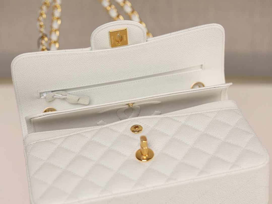 How good quality is a Shebag White Chanel Classic flap bag with gold and caviar leather（2023 Week 43）-Tayada ugu Fiican ee Louis Vuitton Boorsada Online Store, Bac naqshadeeye nuqul ah