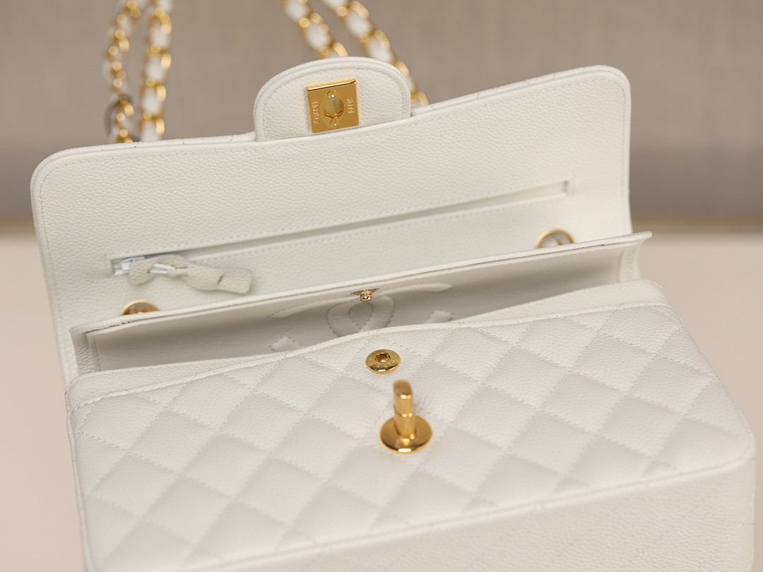 How good quality is a Shebag White Chanel Classic flap bag with gold and caviar leather（2023 Week 43）-最高品質の偽のルイヴィトンバッグオンラインストア、レプリカデザイナーバッグru