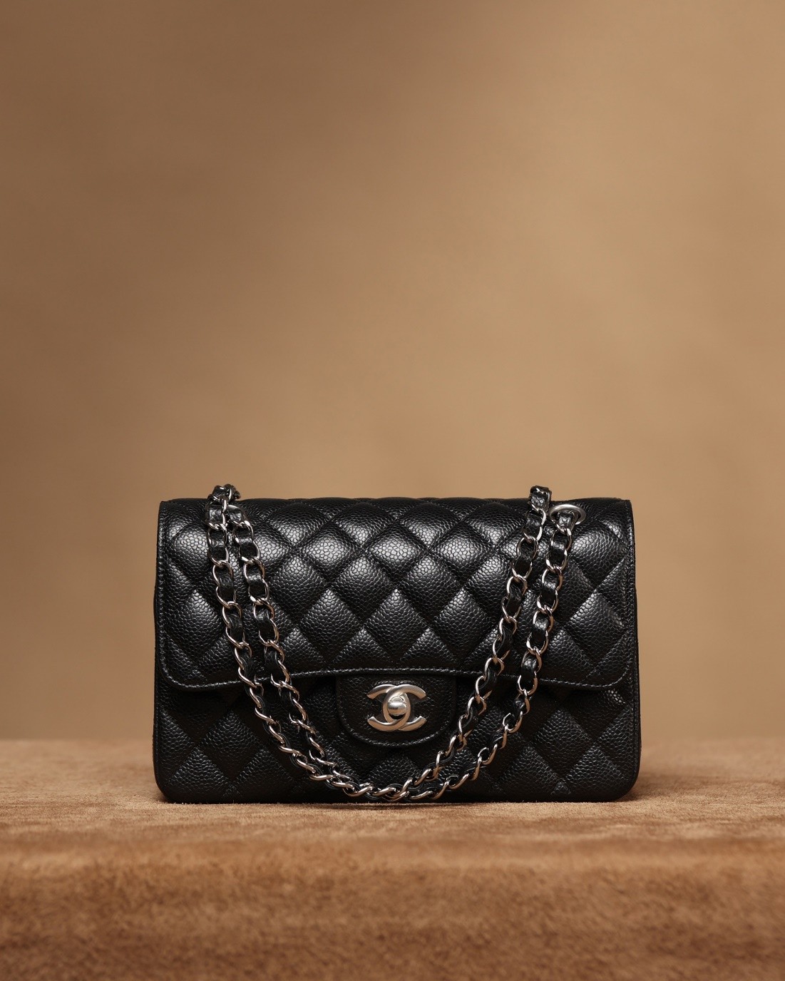 How good quality is a Shebag Chanel CF small 23cm bag? (2023 updated)-Best Quality Fake designer Bag Review, Replica designer bag ru