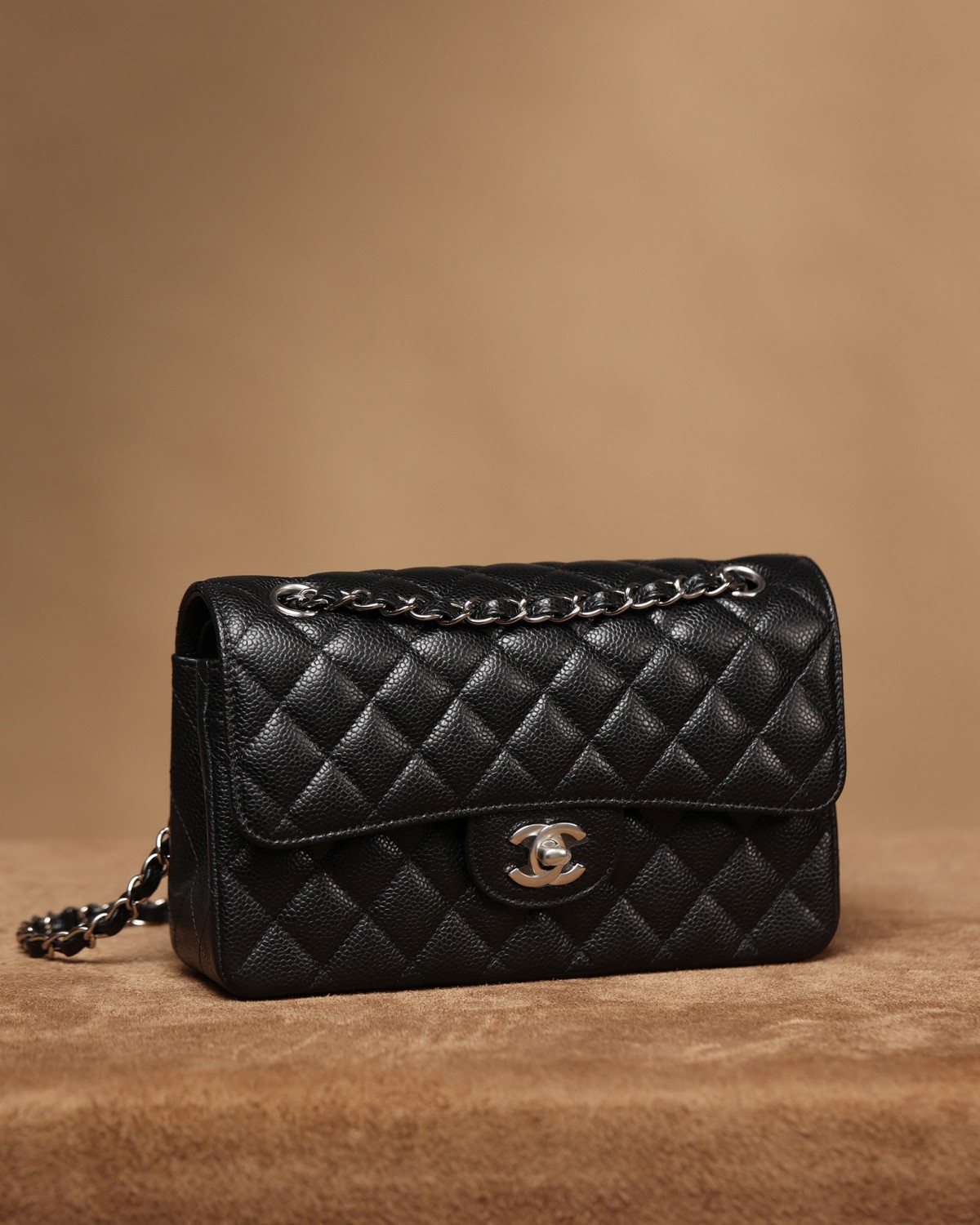 How good quality is a Shebag Chanel CF small 23cm bag? (2023 updated)-Ti o dara ju Didara iro Louis Vuitton apo Online itaja, Ajọra onise apo ru