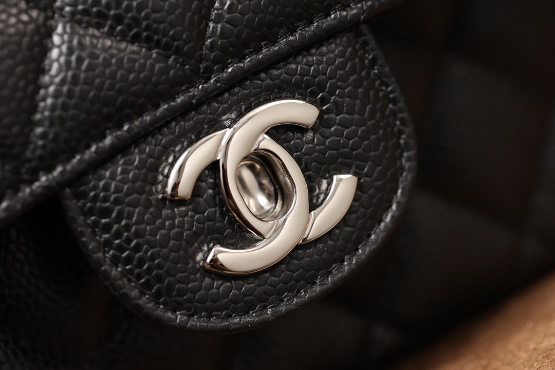 How good quality is a Shebag Chanel CF small 23cm bag? (2023 updated)-Legjobb minőségű hamis Louis Vuitton táska online áruház, replika designer táska ru
