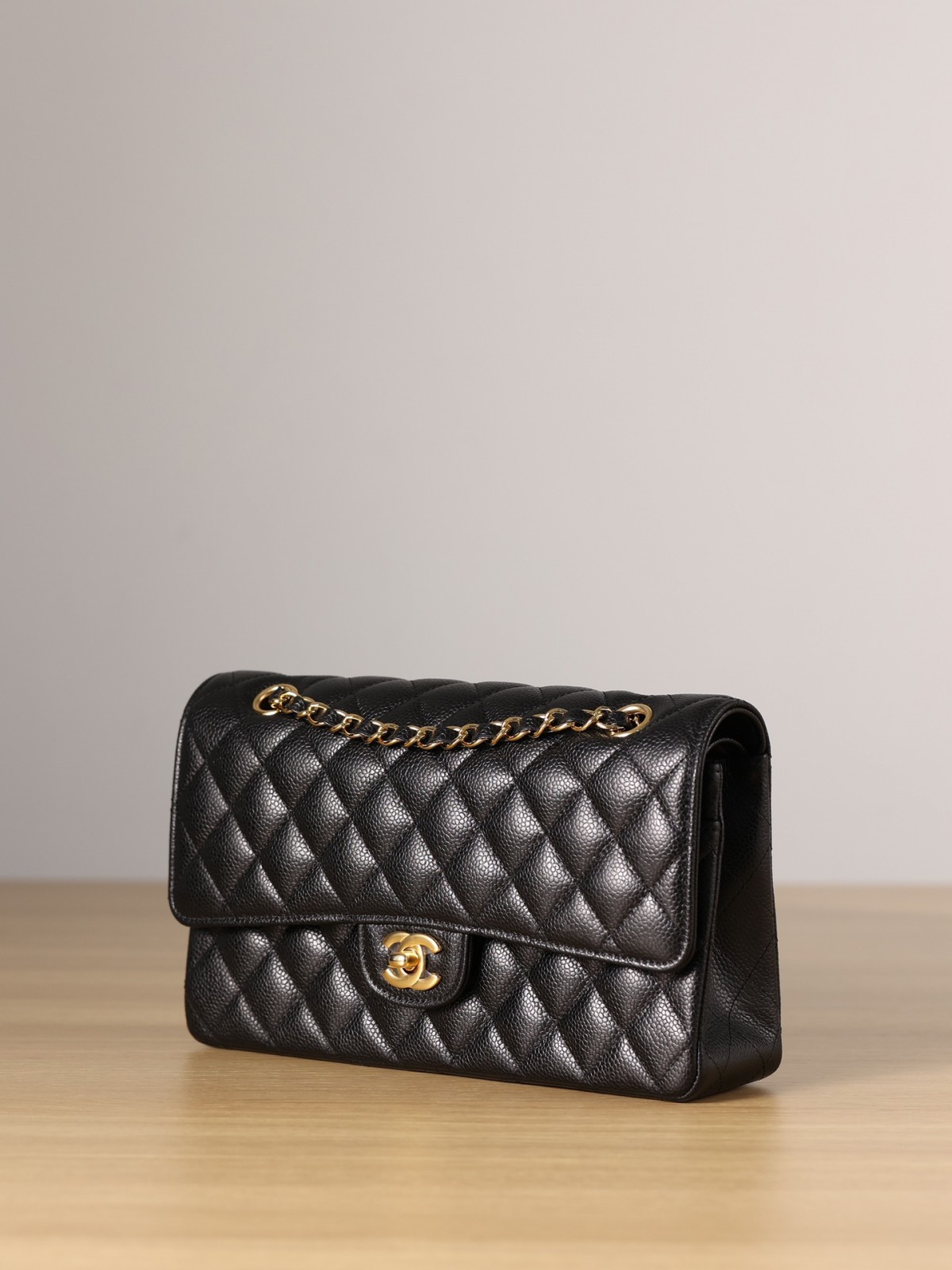 Chip Updated！Shebag Chanel medium (25cm) Classic Flap bag with gold hardware (2023 Week 43)-ਵਧੀਆ ਕੁਆਲਿਟੀ ਨਕਲੀ ਲੁਈਸ ਵਿਟਨ ਬੈਗ ਔਨਲਾਈਨ ਸਟੋਰ, ਰਿਪਲੀਕਾ ਡਿਜ਼ਾਈਨਰ ਬੈਗ ru