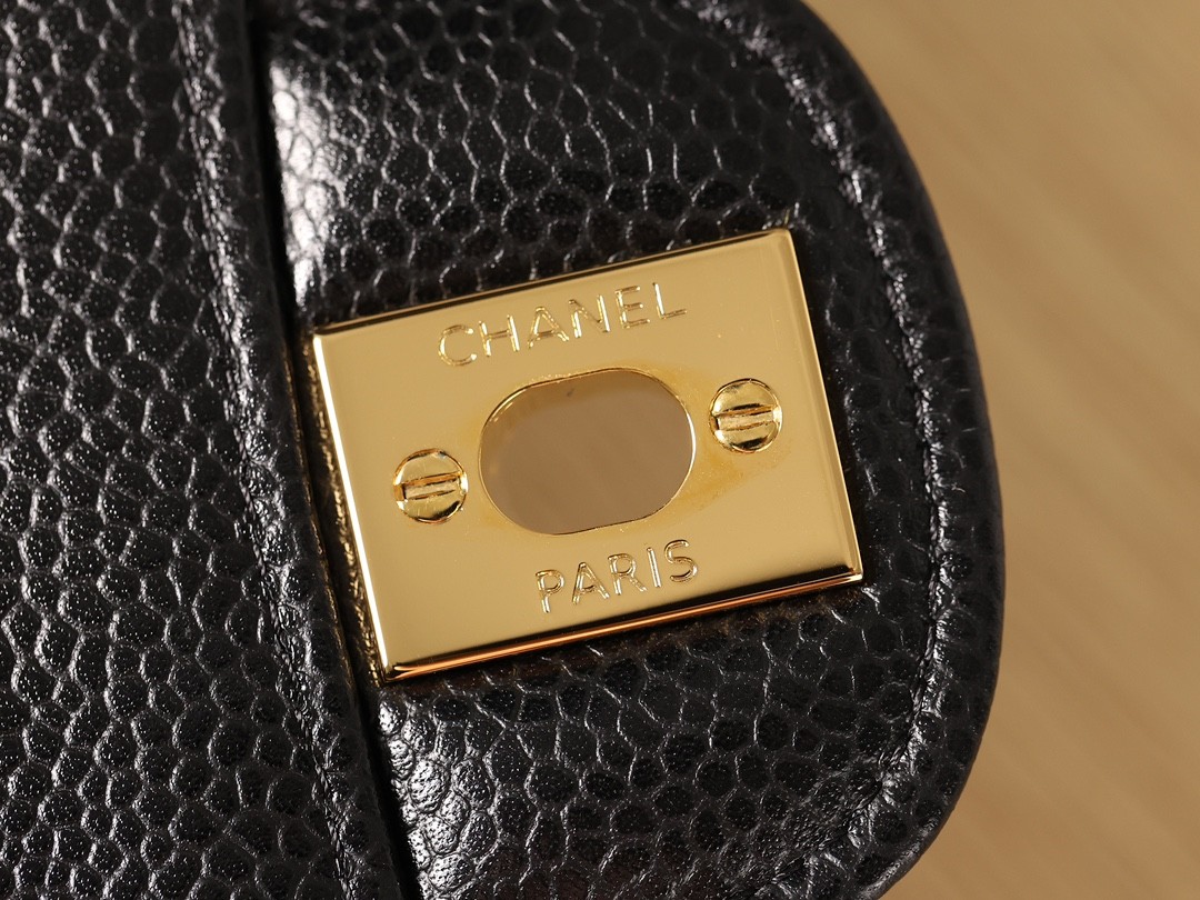 Chip Updated！Shebag Chanel medium (25cm) Classic Flap bag with gold hardware (2023 Week 43)-最高品質の偽のルイヴィトンバッグオンラインストア、レプリカデザイナーバッグru