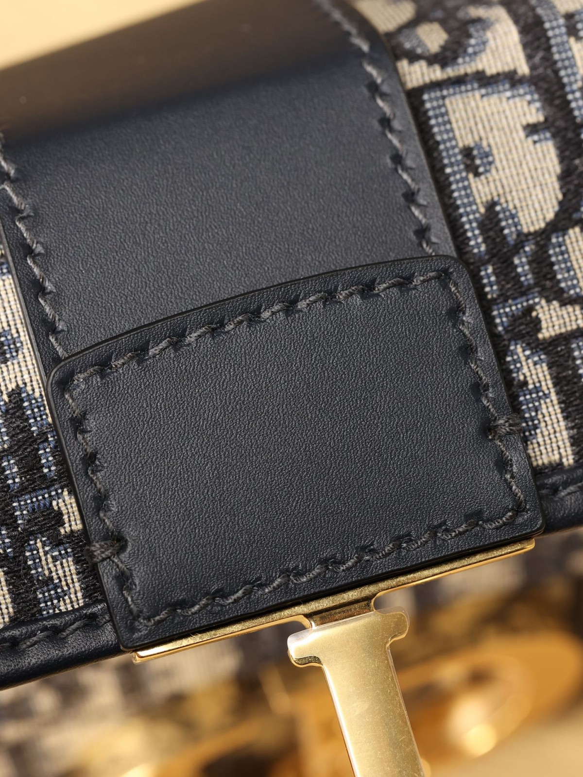 How good quality is a Shebag replica Dior 30 Montaigne mini bag (2023 Week 43)-সেরা মানের নকল লুই ভিটন ব্যাগ অনলাইন স্টোর, রেপ্লিকা ডিজাইনার ব্যাগ ru