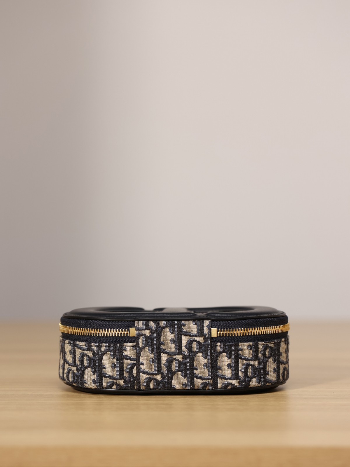 How good quality is a Shebag replica Dior CD Signature bag? (2023 updated)-Botiga en línia de bosses falses de Louis Vuitton de millor qualitat, rèplica de bosses de disseny ru
