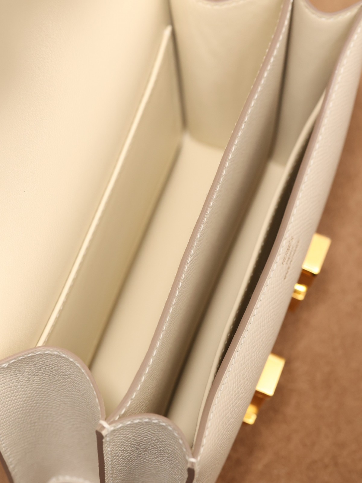 How good quality is a Shebag handmade replica Hermes White Constance 19 bag? (2023 updated)-Meilleure qualité de faux sac Louis Vuitton en ligne, réplique de sac de créateur ru