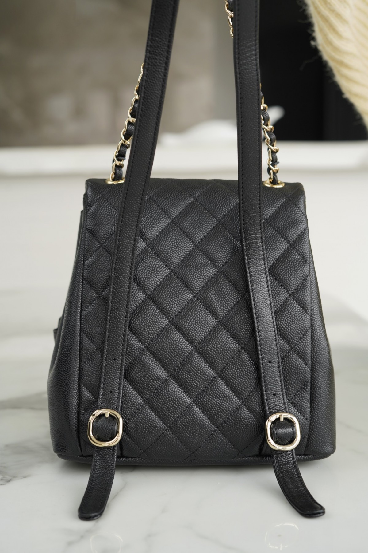 How good quality is a Shebag Chanel Duma backpack 23P France HAAS leather black caviar bag?(2023 Week 43)-ร้านค้าออนไลน์กระเป๋า Louis Vuitton ปลอมคุณภาพดีที่สุด, กระเป๋าออกแบบจำลอง ru