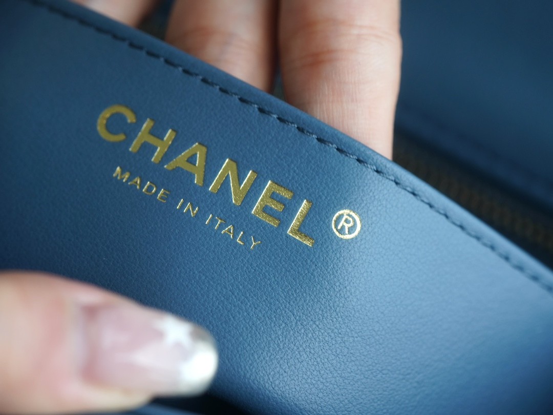 How good quality is a Shebag replica Chanel Classic flap with golden ball 23K bag Blue (2023 updated)-Botiga en línia de bosses falses de Louis Vuitton de millor qualitat, rèplica de bosses de disseny ru