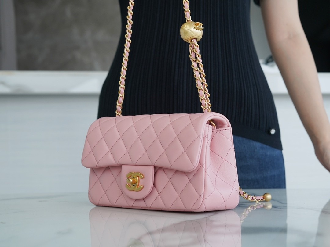 How good quality is a Shebag replica Chanel Classic flap with golden ball 23K bag Pink (2023 updated)-Best Quality Fake designer Bag Review, Replica designer bag ru