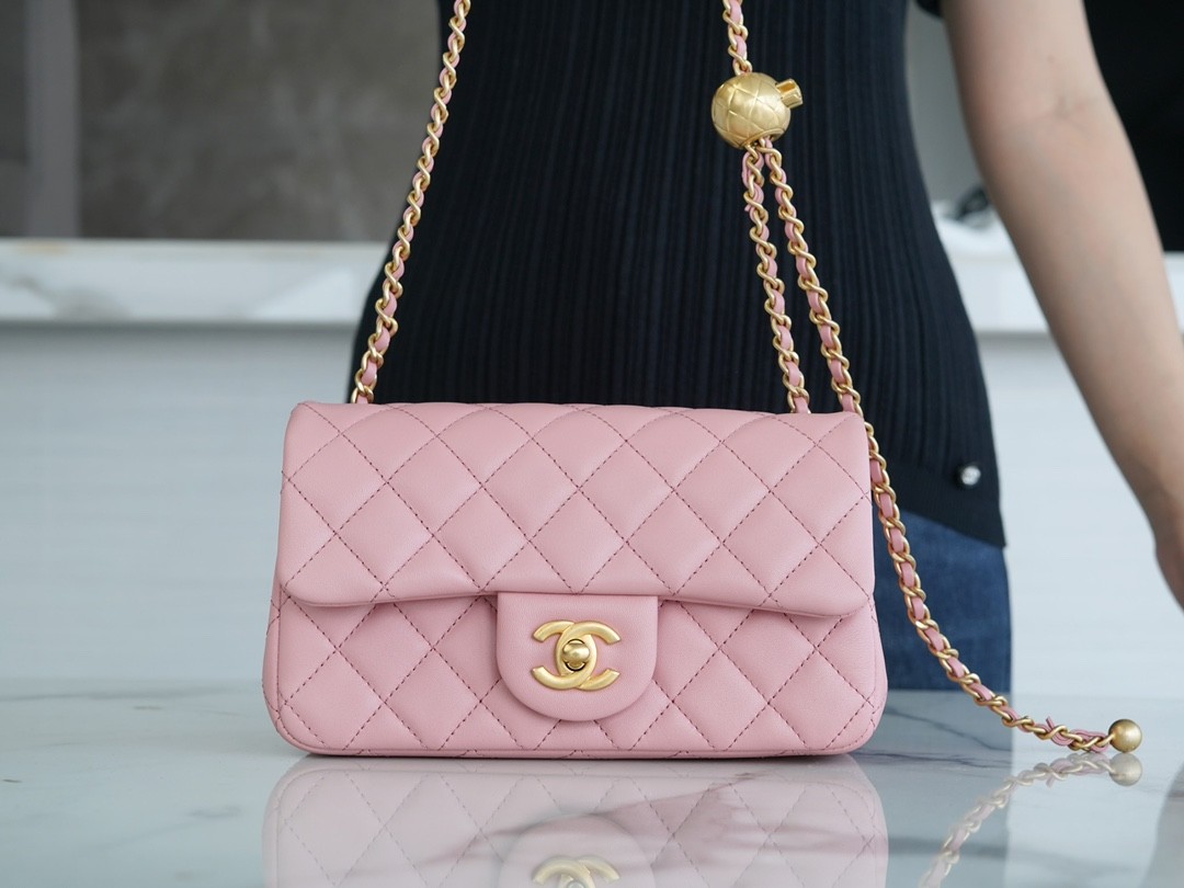 How good quality is a Shebag replica Chanel Classic flap with golden ball 23K bag Pink (2023 updated)-Best Quality Fake designer Bag Review, Replica designer bag ru