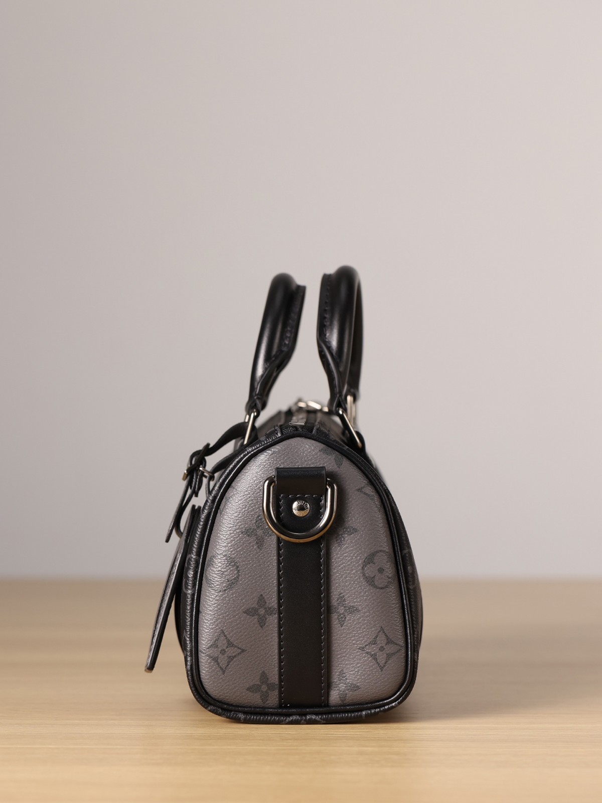 How good quality is a Shebag replica Louis Vuitton KEEPALL BANDOULIÈRE 25 bag?(2023 Week 49)-Bästa kvalitet Fake Louis Vuitton Bag Online Store, Replica designer bag ru