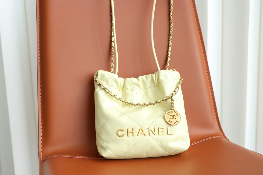 Shebag heard yellow Chanel 22 mini bag is out of stock at boutique, we replicated it! (2023 updated)-Magazin online de geanți Louis Vuitton fals de cea mai bună calitate, geantă de designer replica ru