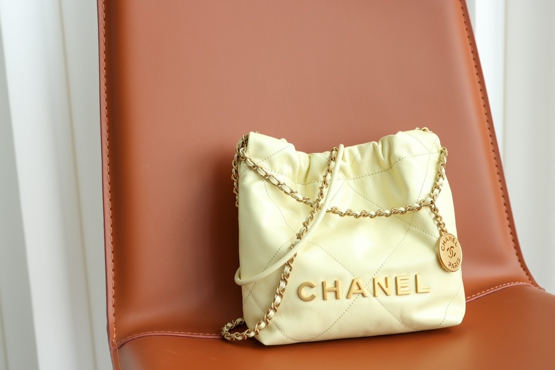 Shebag heard yellow Chanel 22 mini bag is out of stock at boutique, we replicated it! (2023 updated)-最高品質の偽のルイヴィトンバッグオンラインストア、レプリカデザイナーバッグru