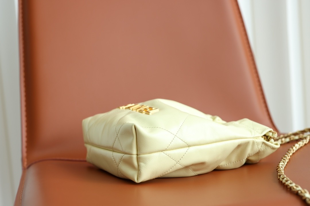 Shebag heard yellow Chanel 22 mini bag is out of stock at boutique, we replicated it! (2023 updated)-Botiga en línia de bosses falses de Louis Vuitton de millor qualitat, rèplica de bosses de disseny ru