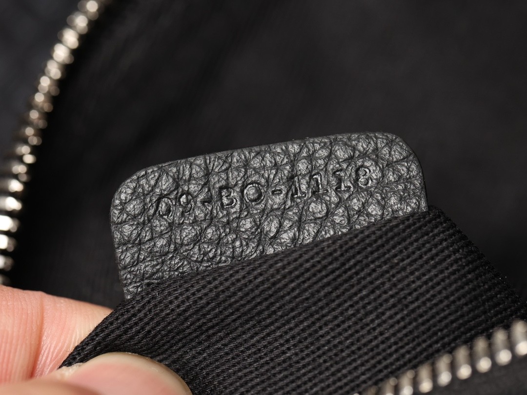How good quality is a Shebag replica Dior saddle bag of black Monogram for men? (2023 Updated)-Best Quality Fake Louis Vuitton Bag Online Store, Replica designer bag ru