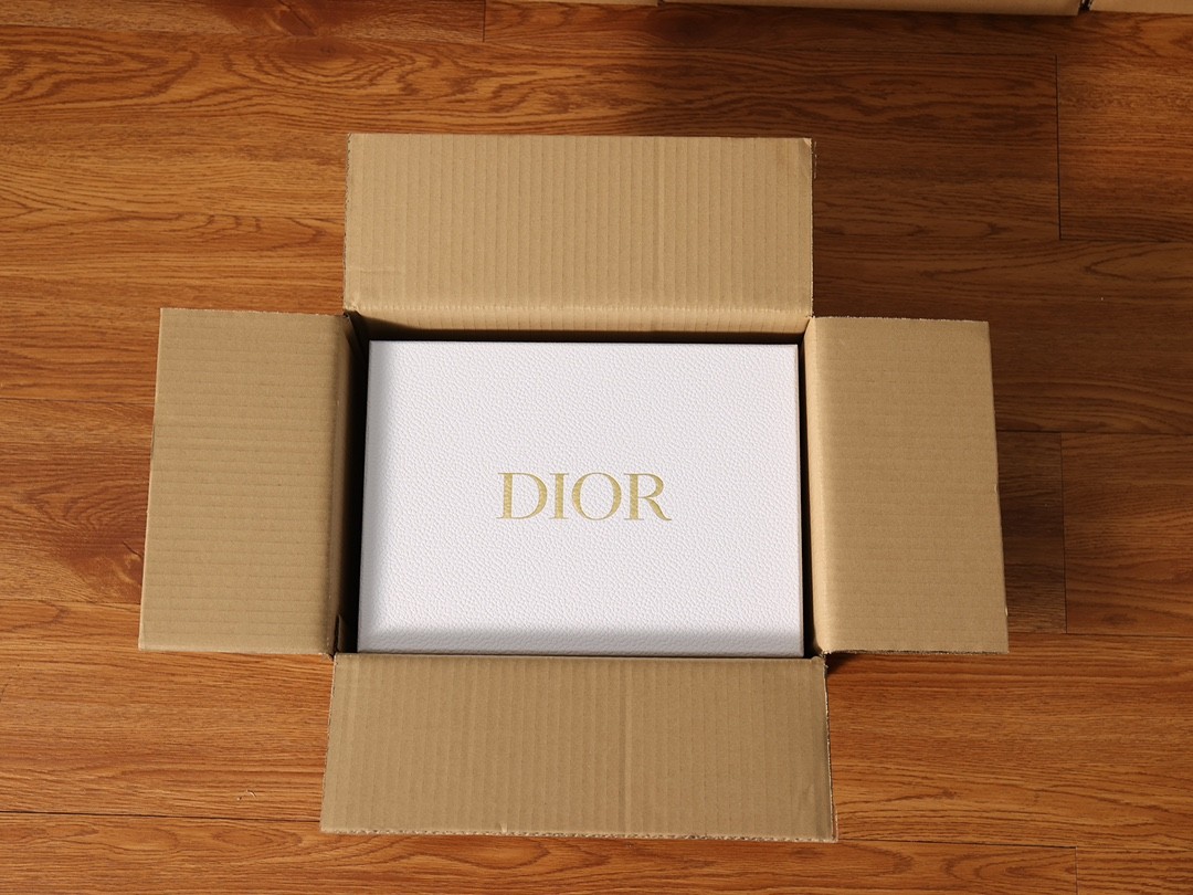 How good quality is a Shebag replica Dior saddle WOC bag? (2023 Updated)-Best Quality Fake Louis Vuitton Bag Online Store, Replica designer bag ru