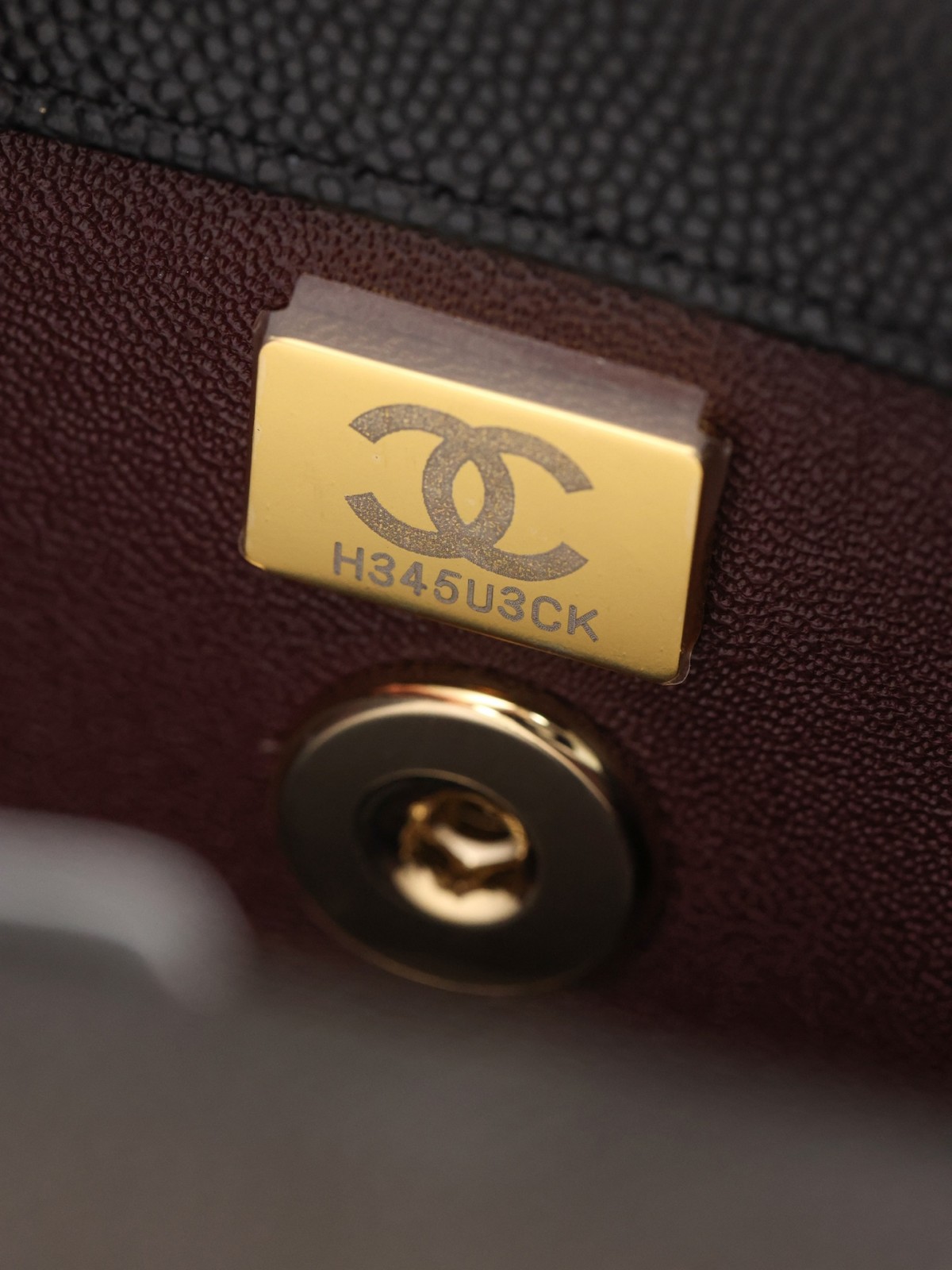 How Good quality is a Shebag Chanel Coco Handle bag? (2023 Week 47)-ʻOi aku ka maikaʻi o ka ʻeke Louis Vuitton ʻeke hoʻopunipuni ma ka hale kūʻai pūnaewele, ʻeke hoʻolālā kope ru