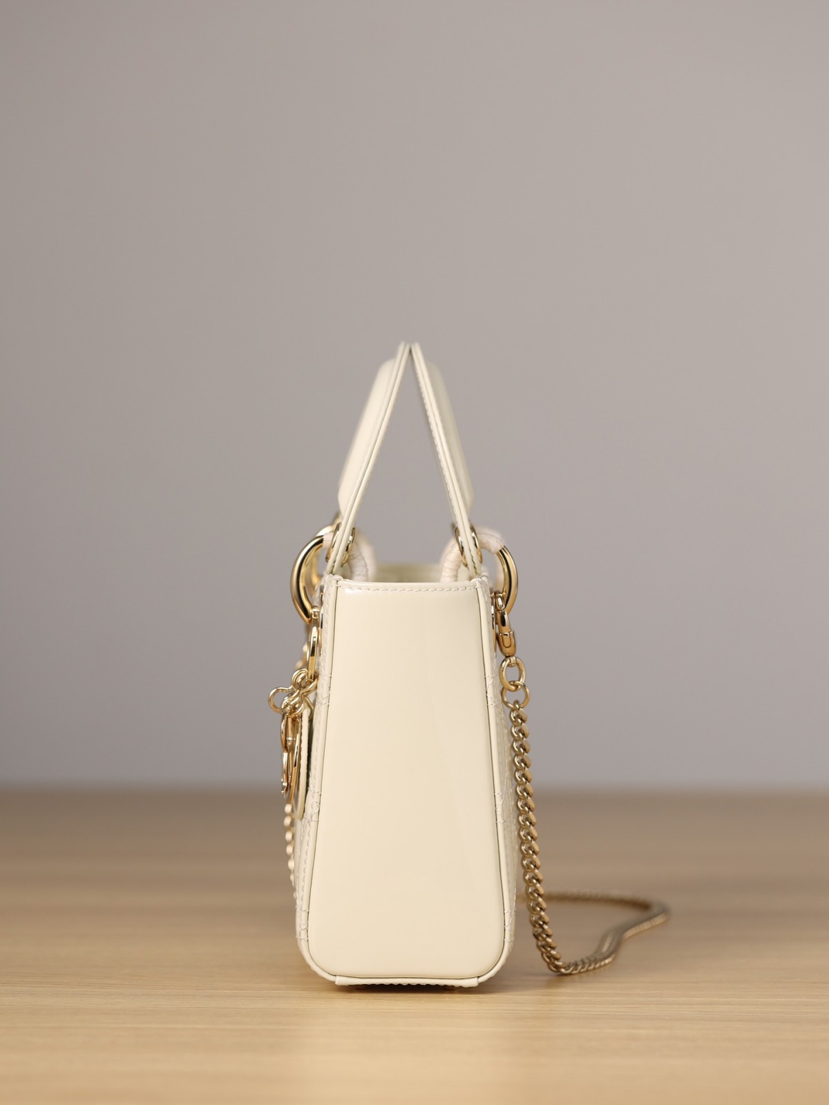 New Shebag replica——Paint leather Mini Lady Dior（2023 Week 50）-Toko Online Tas Louis Vuitton Palsu Kualitas Terbaik, Tas desainer replika ru
