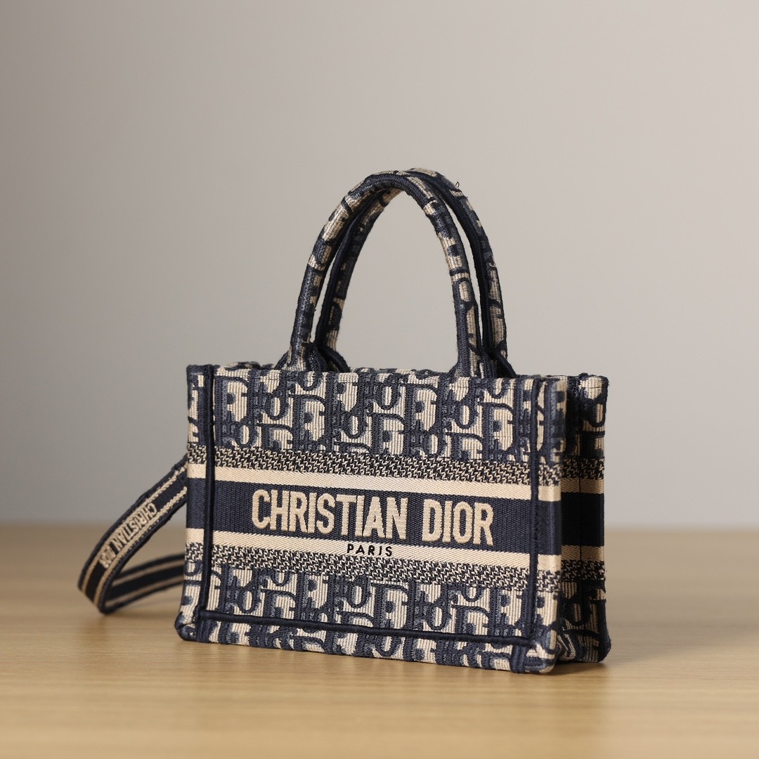 Shebag New Replica Dior Book tote with strap (2023 Week 50)-Tienda en línea de bolsos Louis Vuitton falsos de la mejor calidad, réplica de bolsos de diseño ru