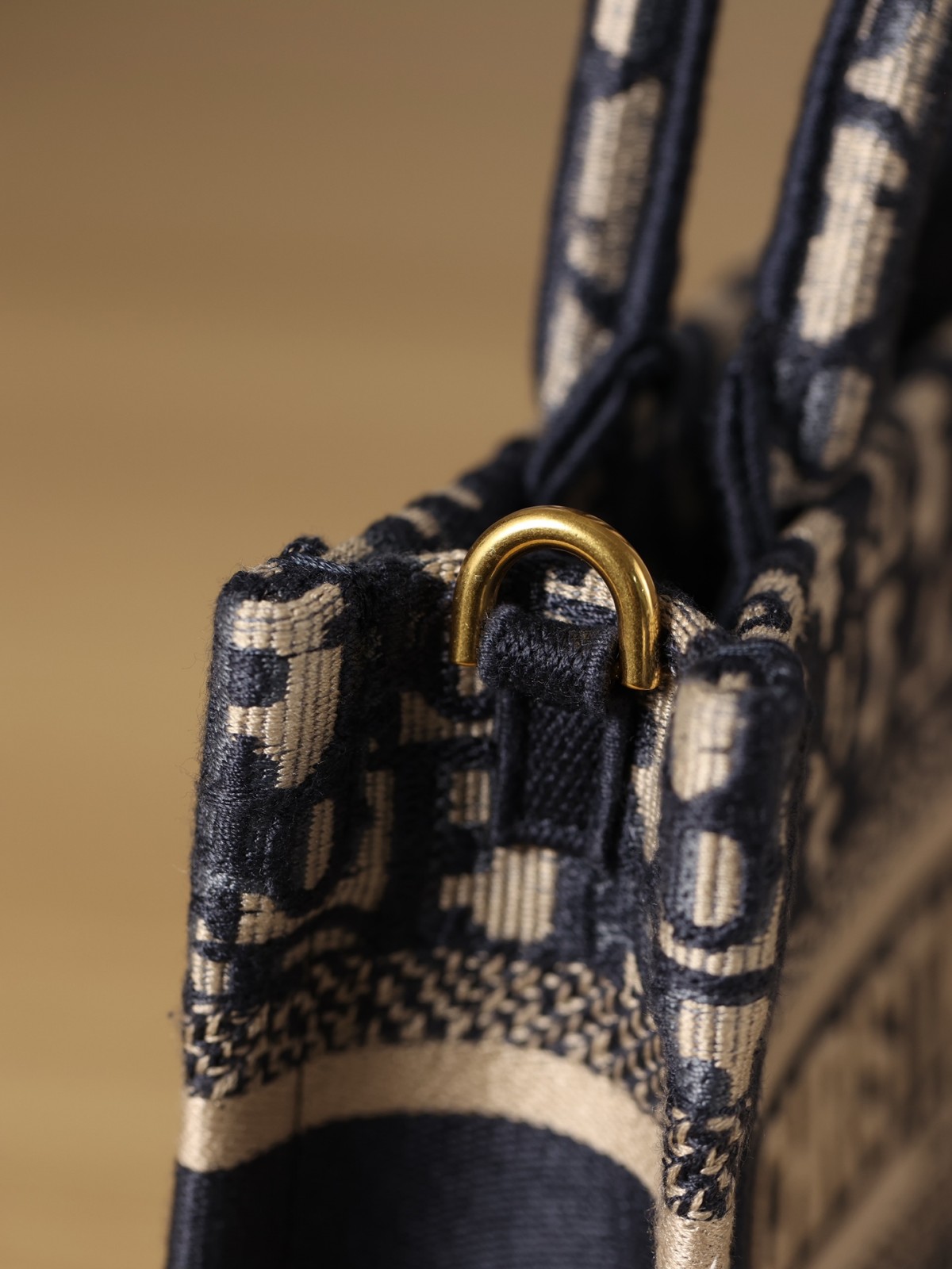 Shebag New Replica Dior Book tote with strap (2023 Week 50)-Labākās kvalitātes viltotās Louis Vuitton somas tiešsaistes veikals, dizaineru somas kopija ru