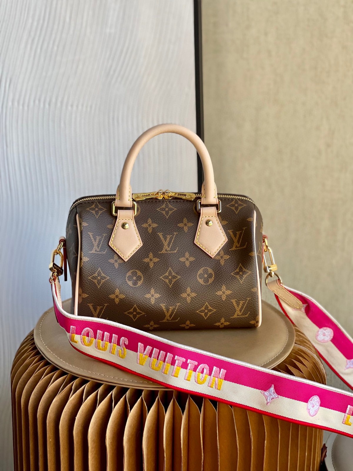 Video: Shebag best seller of Louis Vuitton bags in 2023 (2023 Week 50)-Pangalusna kualitas palsu Louis Vuitton Kantong Toko Online, Replica desainer kantong ru
