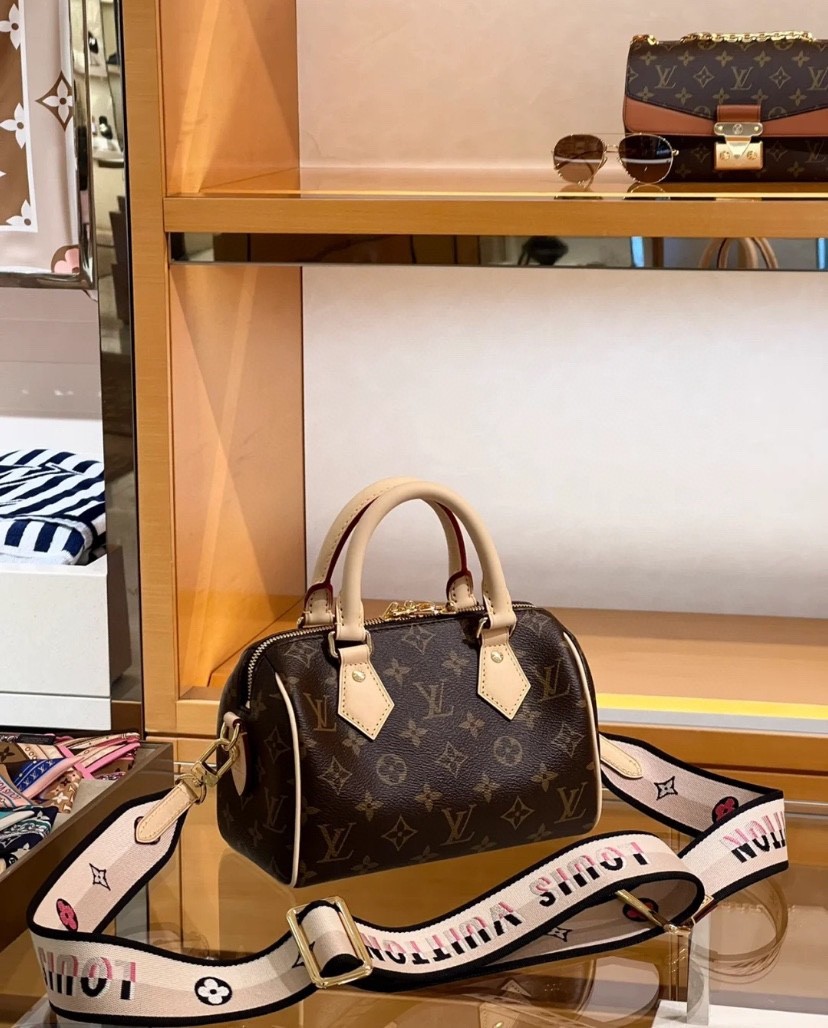 Video: Shebag best seller of Louis Vuitton bags in 2023 (2023 Week 50)-בעסטער קוואַליטעט שווינדל לוי ווויטטאָן באַג אָנליין קראָם, רעפּליקע דיזיינער זעקל רו