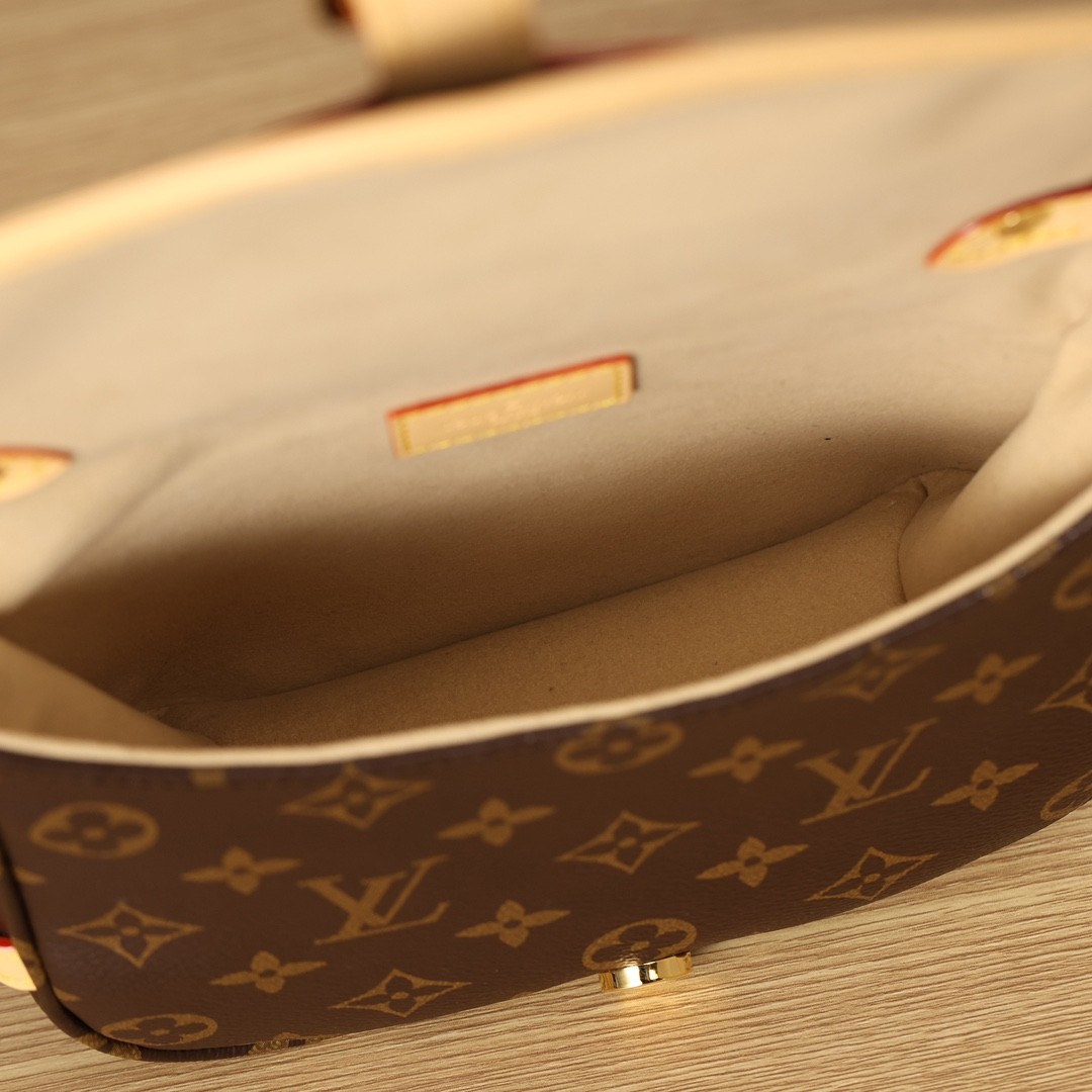 How good quality is a Shebag Louis Vuitton Saumur BB bag？(2023 Week 51)-Bästa kvalitet Fake Louis Vuitton Bag Online Store, Replica designer bag ru