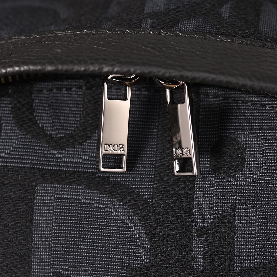 Shebag 2024 new replica: Dior RIDER backpack (2024 Week 2)-Labing Maayo nga Kalidad nga Peke nga Louis Vuitton Bag Online Store, Replica designer bag ru