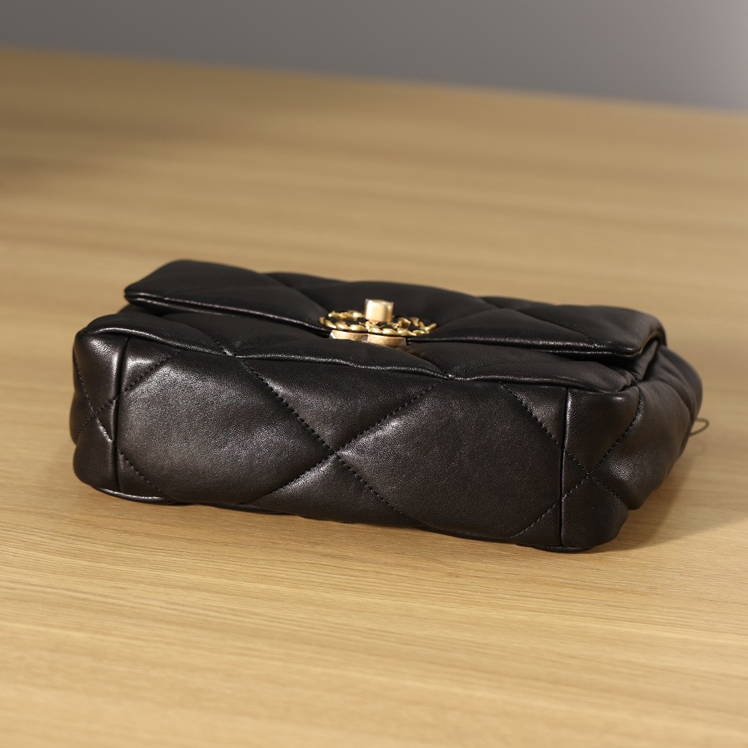 How good quality is a Shebag Chanel 19 bag? (2024 Week 3)-Best Quality adịgboroja Louis vuitton akpa Online Store, oyiri mmebe akpa ru