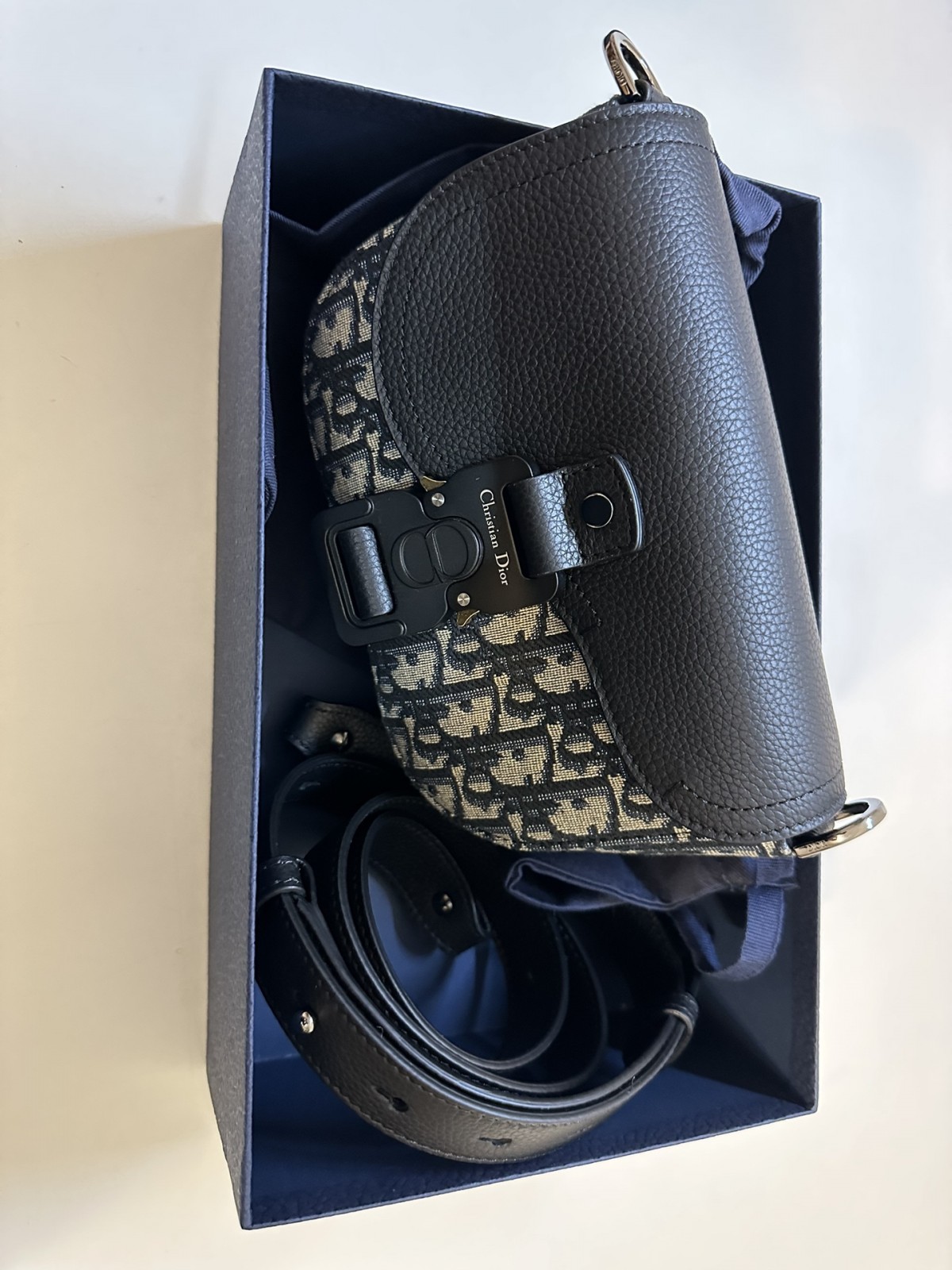 How good quality is Shebag New Dior Saddle bag?(2024 Week 5)-Tienda en línea de bolsos Louis Vuitton falsos de la mejor calidad, réplica de bolsos de diseño ru